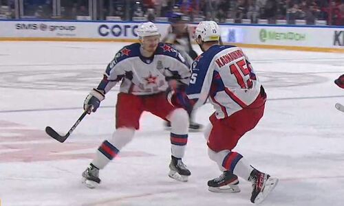 ЦСКА с Дицем меньше чем за минуту забил две шайбы «Металлургу» и повел в финале плей-офф КХЛ. Видео