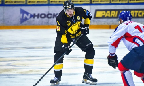 Названы лучшие игроки чемпионата Казахстана по хоккею