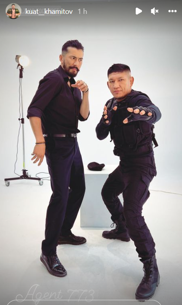 Куат Хамитов показал забавное фото со съемок фильма