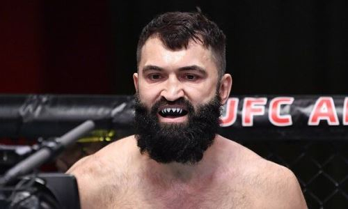 Белорусский боец одержал победу и повторил рекорд легенды UFC