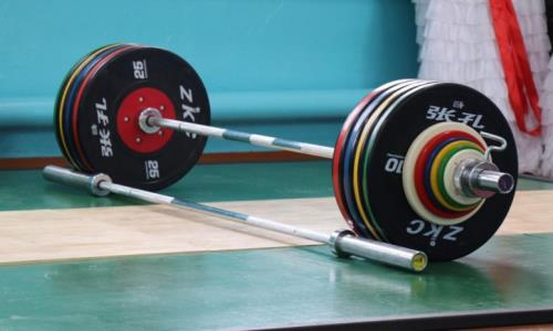 Казахстанцы стартовали на чемпионате мира по тяжелой атлетике среди юниоров