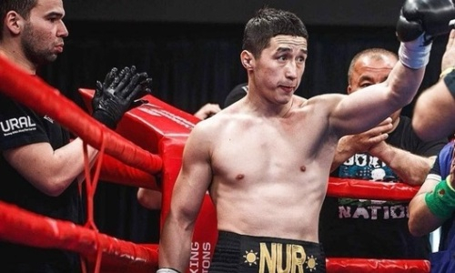 Казахский боксер оформил два нокдауна и нокаут в андекарде «Канело» — Бивол