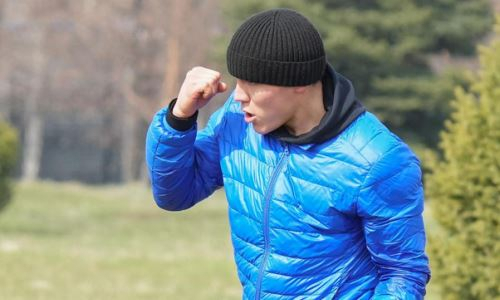 Казахстанский «Мясник» показал шикарную физическую форму. Фото