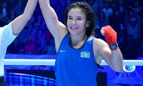 Чемпионка мира из Казахстана вышла в четвертьфинал ЧМ-2022 по боксу