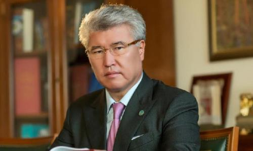 Экс-министр спорта Казахстана находится в операционном блоке больницы после новостей о попытке суицида
