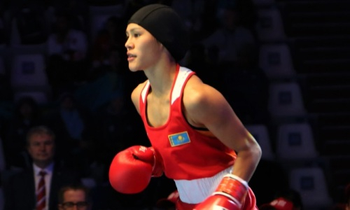 Казахстан выиграл первую медаль на женском ЧМ-2022 по боксу