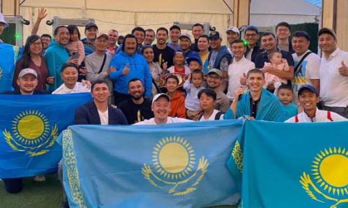 Казахстанцы подняли на уши Лас-Вегас в чемпионском бою Жанибека Алимханулы. Видео