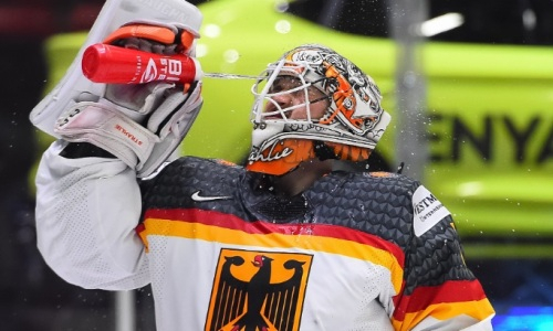 Голкипер сборной Германии рассказал про «опасных казахов» на ЧМ-2022 по хоккею