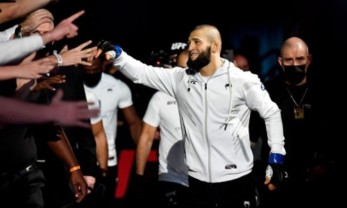 «Я не удержался от соблазна». Хамзат Чимаев провел спарринг с Рамзаном Кадыровым. Видео