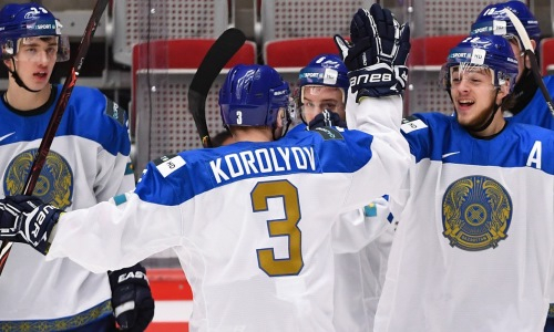Молодой казахстанский хоккеист официально подписал контракт с клубом КХЛ