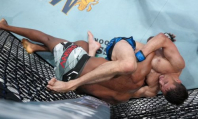 Видео полного боя Шавката Рахмонова с избиением и удушением «Сенсации» в UFC