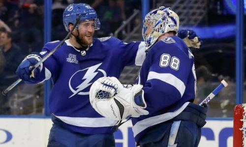 НХЛ и Эмираты — куда заносит игроков «Барыса»