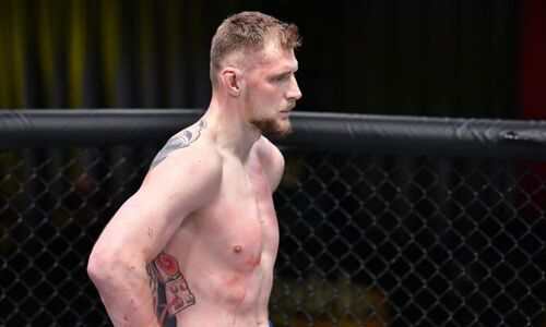 Российский тяжеловес высказался о бое в UFC в одном карде с Жумагуловым
