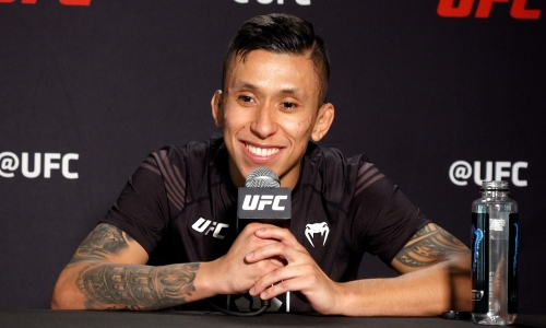 Соперник Жалгаса Жумагулова выдал признание о своей сексуальной ориентации перед их боем в UFC