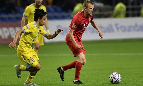 «Мы были подавлены худыми, маленькими детьми». В Азербайджане устроили разнос за проигрыш «слабой» сборной Казахстана