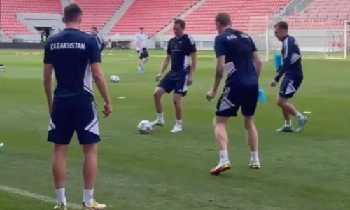 Сборная Казахстана провела предматчевую тренировку матча со Словакией. Видео
