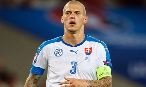 Экс-лидер «Ливерпуля» неожиданно прибыл в сборную Словакии перед матчем с Казахстаном. Фото
