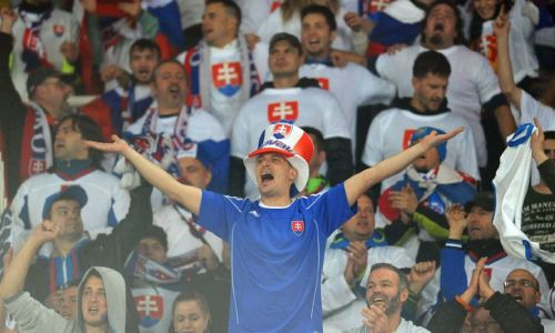 «0:1 — это успех с таким гигантом». Словацкие болельщики обсуждают проигрыш Казахстану