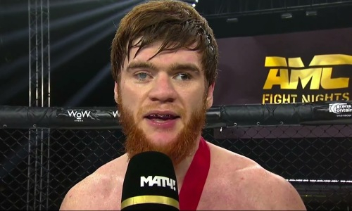 Боец ММА объяснил нокаут мужчины за поцелуй с девушкой