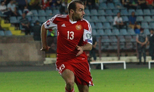 Защитника из КПЛ убрали с поля после двух пропущенных голов в Лиге наций