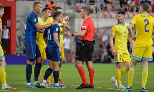 «Казахи начали прекрасно». В России уверены в прогнозе на матч Казахстан — Словакия