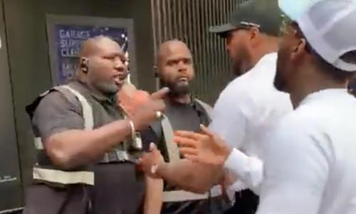 Экс-соперник Кличко и Тайсона одним ударом отправил в глубокий нокаут дебошира на улице. Видео