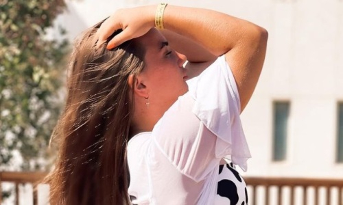 Чемпионка мира по боксу из Казахстана восхитила фото в шикарном платье