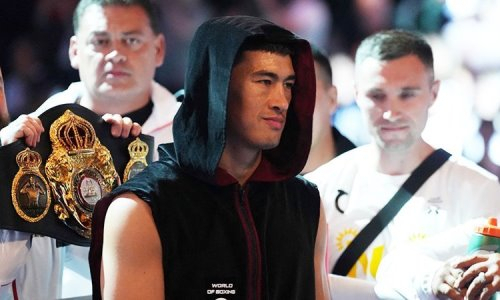 Россиянин Бивол объяснил удивившее многих совместное фото с украинским боксером