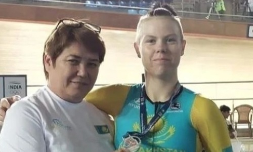 Казахстанка завоевала серебряную медаль на чемпионате Азии в Индии