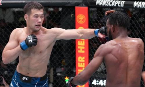 «Самый успешный казах в UFC снова удивляет всех». В России отреагировали на прорыв Шавката Рахмонова