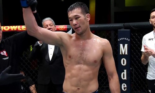 «Волосы встают дыбом». Зарубежные фанаты ММА обсуждают Шавката Рахмонова