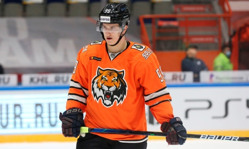 «Барыс» официально объявил о подписании контракта с российским форвардом