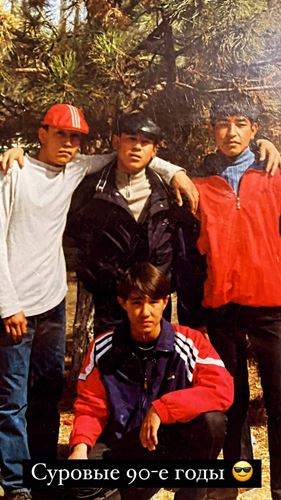 «Выезжали за любой кипиш». Титулованный казахстанский боксер показал, как выживал в суровые 90-е. Фото