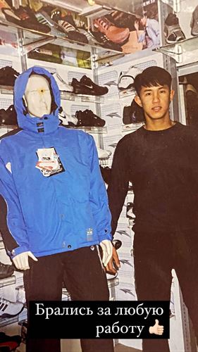 «Выезжали за любой кипиш». Титулованный казахстанский боксер показал, как выживал в суровые 90-е. Фото