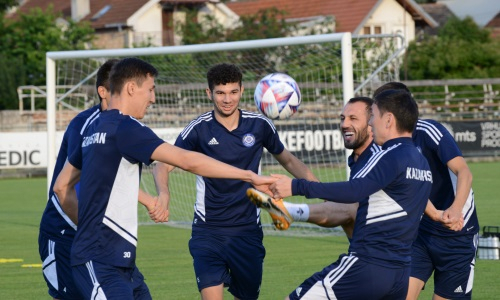 Опубликован фоторепортаж с тренировки сборной Казахстана в Белграде 