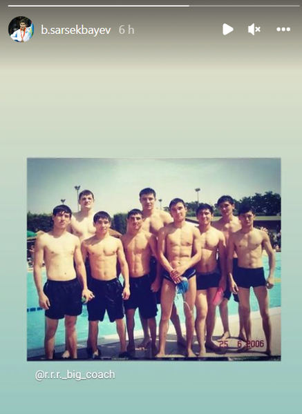 Олимпийский чемпион по боксу из Казахстана показал архивное фото с легендами национальной сборной