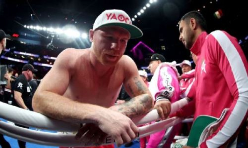 Бой «Канело» — Бивол признали главной сенсацией года