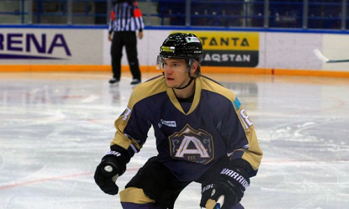 Никита Баженов подписал контракт с казахстанским клубом