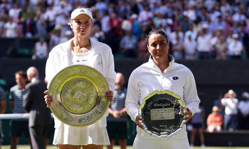 Соперница Рыбакиной получила награду после проигранного финала Уимблдона