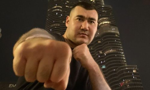 Супертяж из Казахстана высказался о тренировках с Усиком и наставником Уайлдера