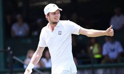 Лучший теннисист Казахстана обыграл трехкратного чемпиона турниров Большого шлема