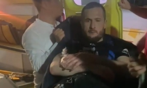 Боец сломал руку и ногу на турнире в Казахстане. Видео