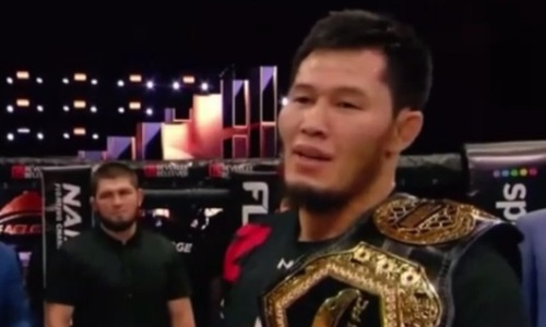 Четыре победы казахстанцев и титул нокаутом. Полные итоги турнира Eagle FC 48 и Naiza FC 41 в Актау