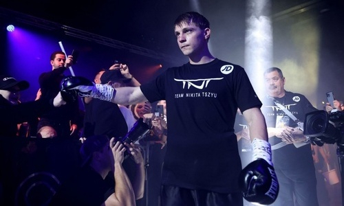 Сын Кости Цзю в «огненном» бою перенес стоячий нокдаун и одержал победу