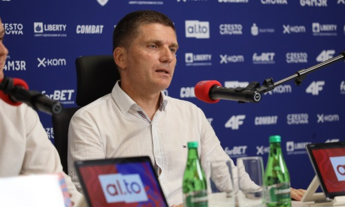 «Это бесполезно». Наставник «Астаны» высказался о потере Томасова и критике болельщиков