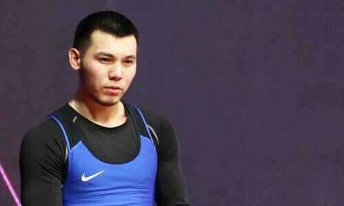 Казахстанец высказался о своем триумфе на юношеском чемпионате Азии по тяжелой атлетике