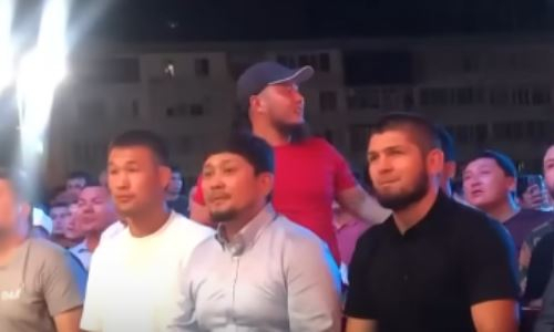 В Сети появилось видео эмоций Шавката Рахмонова и Хабиба Нурмагомедова во время боя казахстанца за титул