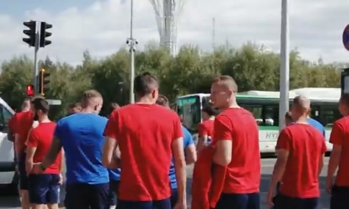 Как игроки «Ракува» гуляли по Нур-Султану перед матчем с «Астаной». Видео