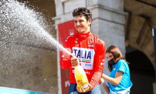 «Астана» объявила о подписании контракта с итальянским гонщиком
