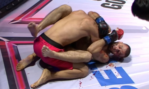 Неожиданным исходом завершился бой Казахстан — Узбекистан на турнире по ММА